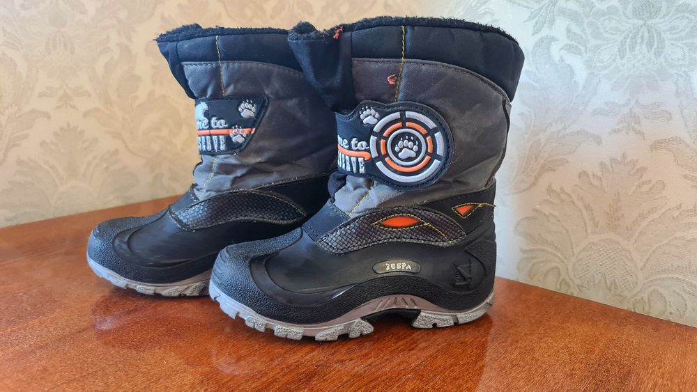 Демисезонные, резиновые тёплые сапожки