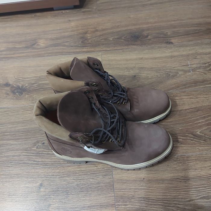 Vând bocanci noi Timberland & HH