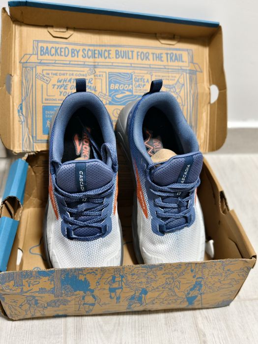 Pantofi trail Brooks Cascadia 17 Noi