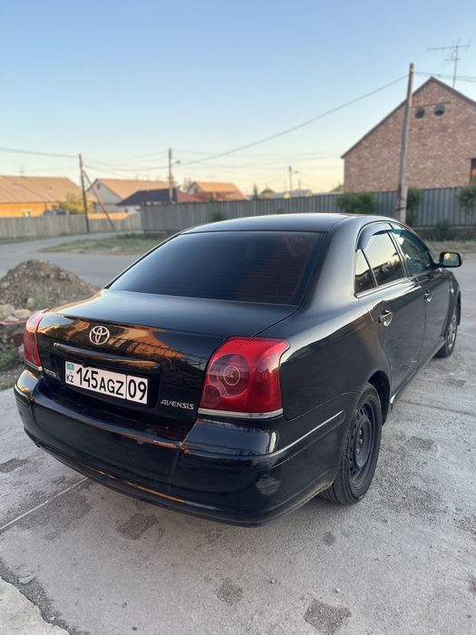 Toyota Avensis 2 поколение