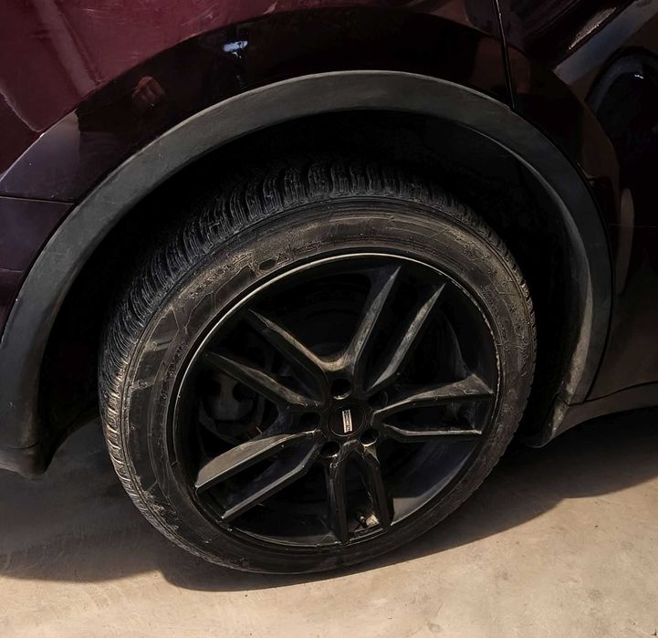 4 джанти със зимни гуми 7-8mm и BLE датчици за налягане за Tesla Y