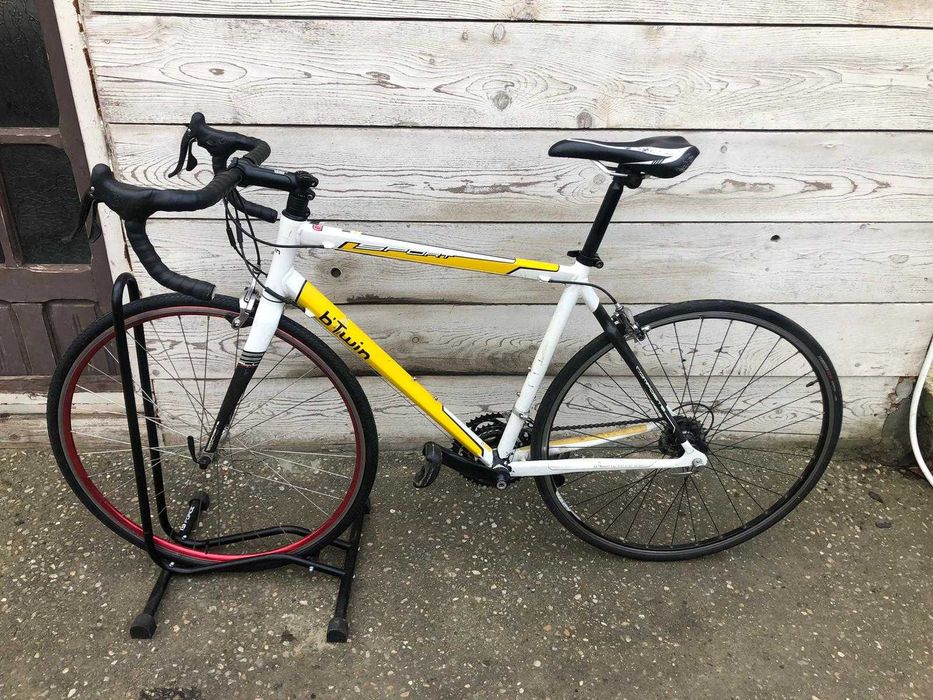 Cursiera Aluminiu+Carbon marime 57 / echipare Campagnolo Veloce 3x10