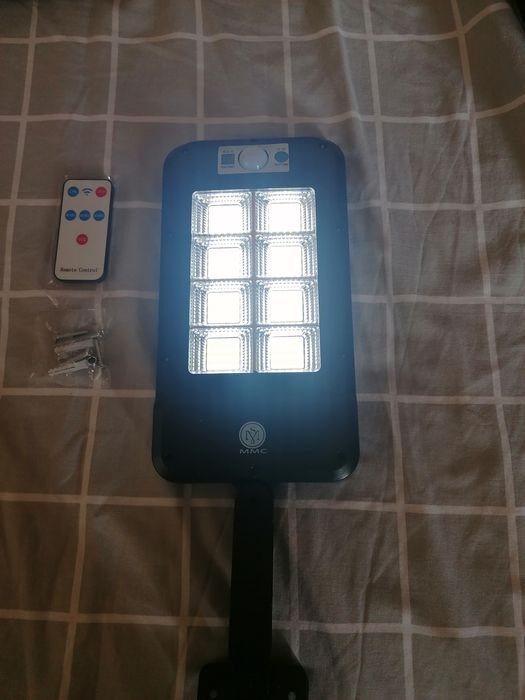 Lampă solară 100 wati