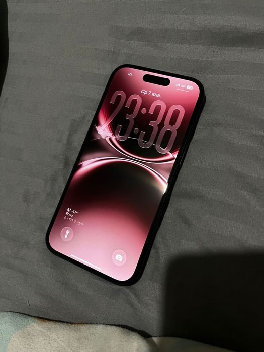 Продам айфон 15