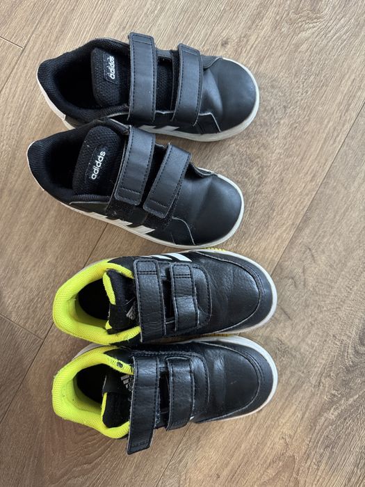 Маратонки Adidas 26