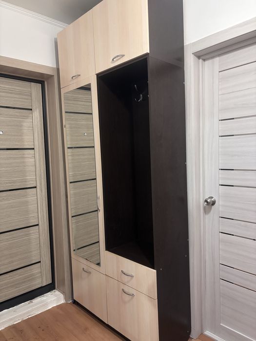 Шкаф для прихожей