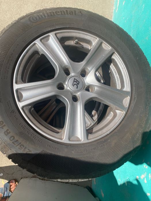 Джанти 16 цола за кия спортиж нова гума 245/70/16