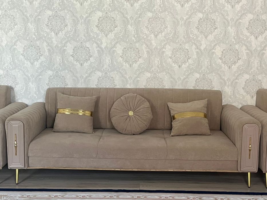 Продаются диван с креслом