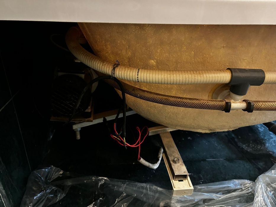 Vând cadă cu hidromasaj 95/165