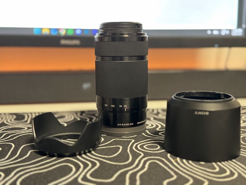 Obiectiv Sony 55-210mm f4.5/6.3 + 16-35mm f3.5/5.6 E Mount
