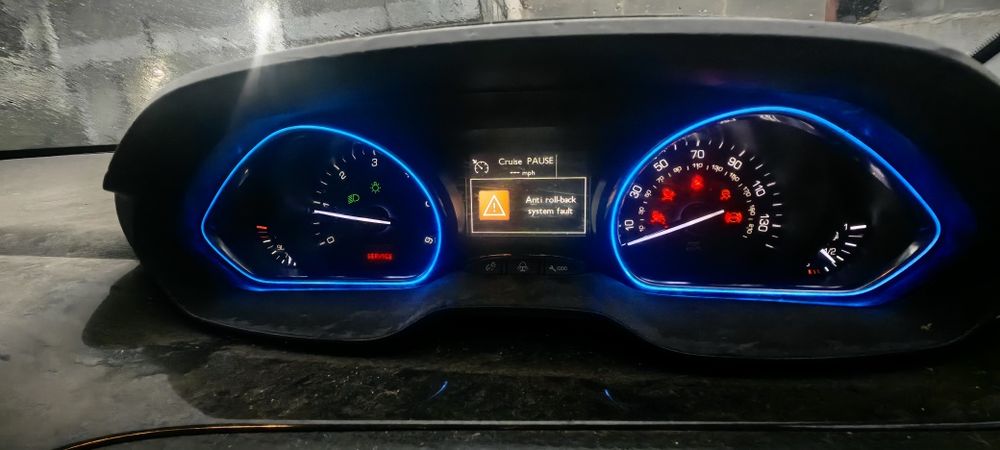 Peugeot 2008 1.6 hdi 90hp НА ЧАСТИ