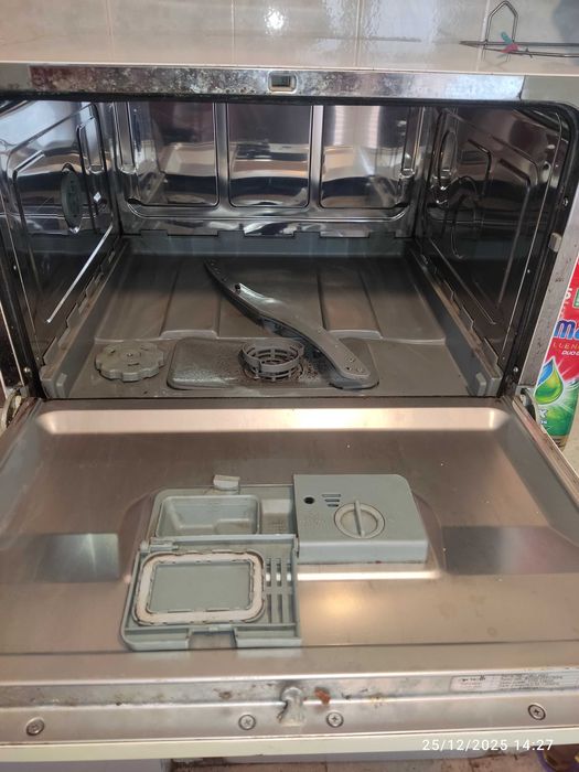 Продава запазена съдомиална машина