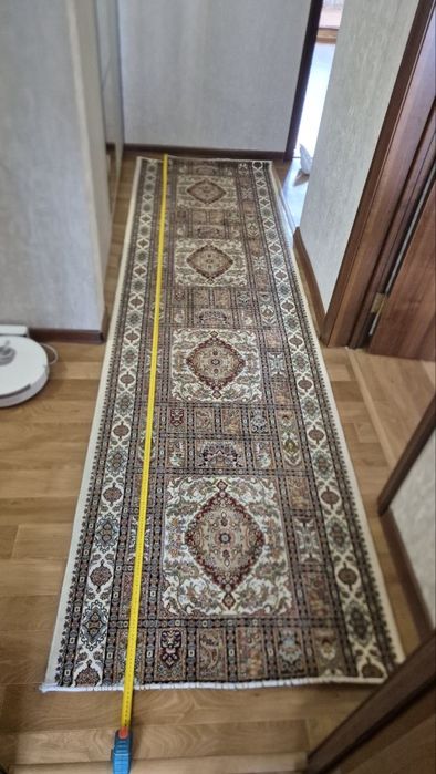 Продам ковры-дорожки 3 шт