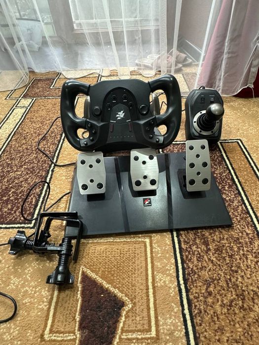 Продам Игровой контроллер FLASHFIRE WH63201V черный