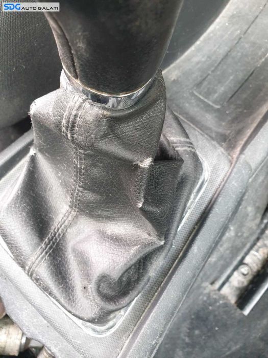 Nuca cu Manson Piele Maneta Schimbator Viteze cu Uzura Skoda Rapid 2012 - 2022