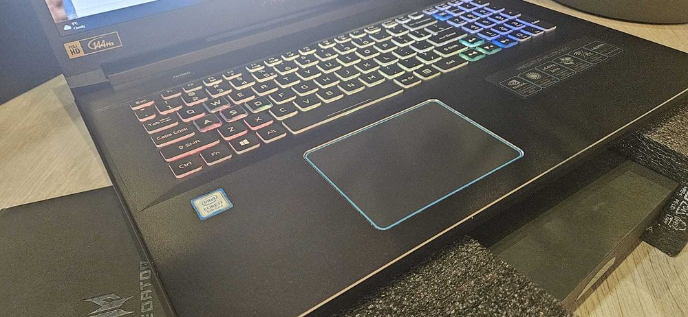 Predator Helios 300 17,3'' i7 nvidia 2060rtx SSD