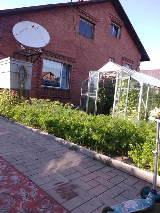 Продам коттедж  двухэтажный