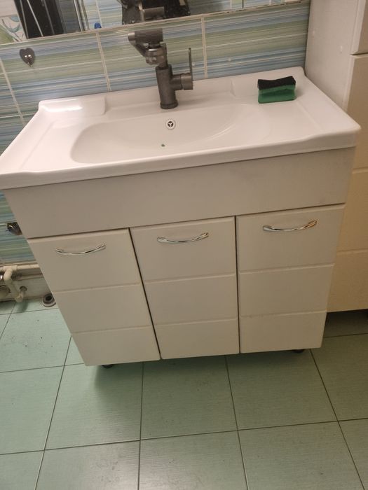 Продам мебель для ванной