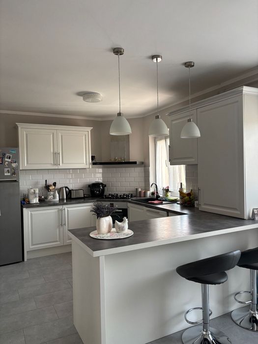 Vand apartmant pe doua niveluri