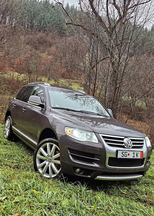 Volkswagen Touareg R line V6 TDI 2010 full