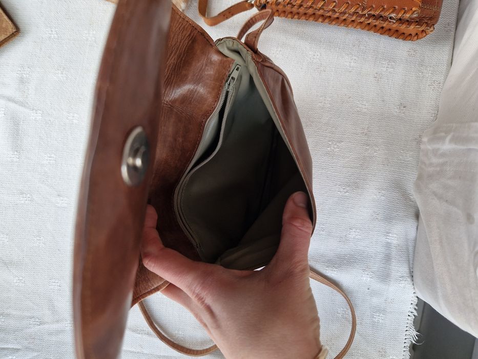 Кожени чанти и портмоне нови и използвани