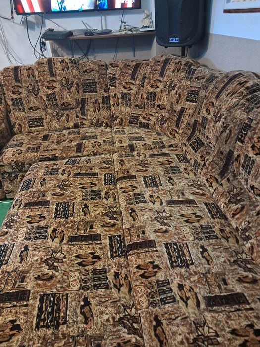 Vând canapea coltar