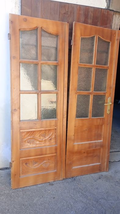 Ușa dubla lemn de vanzare