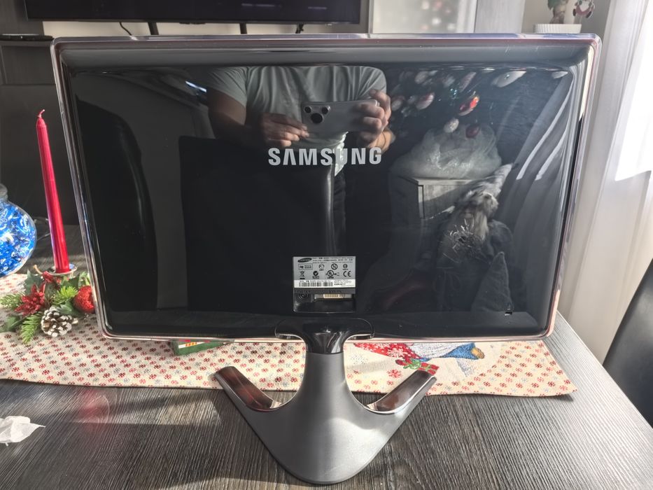 Монитор Samsung  22  инча