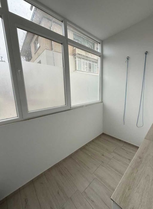 Тристаен ап. под наем в Зона Б-19