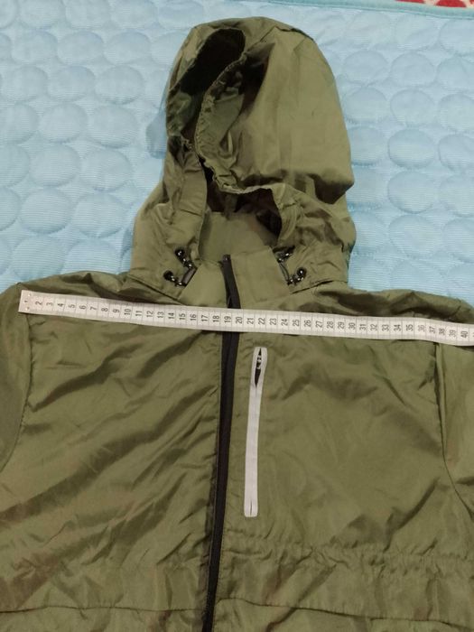 Ветровка H&M 11-12-13 лет в зависимости от ребенка