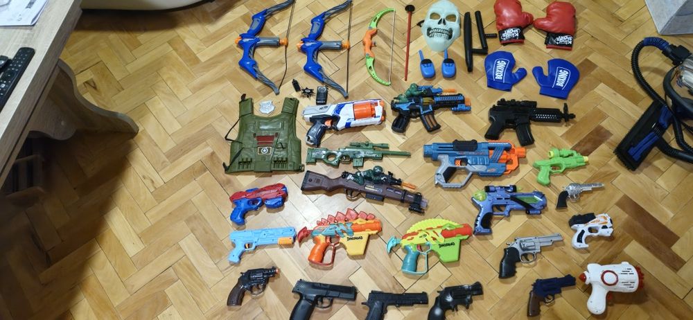 Детски играчки и колички
