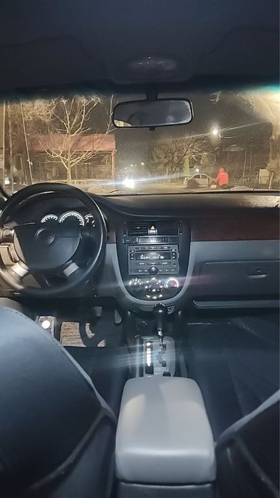 2012 yil 1,8 avtomat gen bor