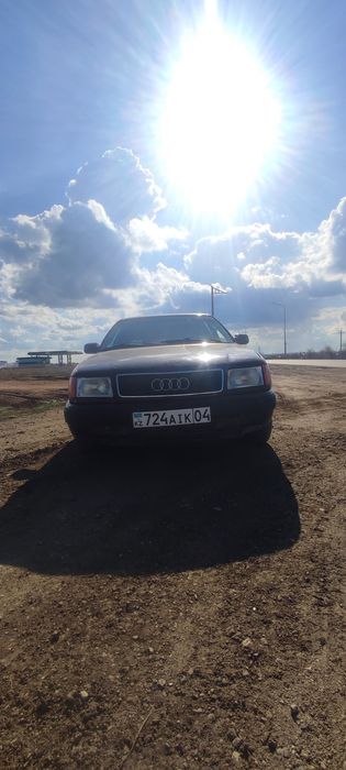 Продам автомобиль ауди 100