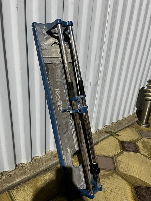 Продаю плиткорез