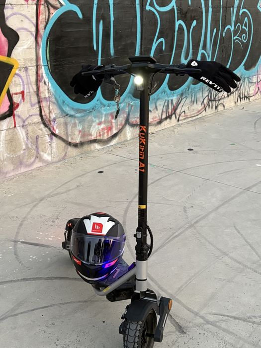 VÂND trotineta kukirin A1,650 de km