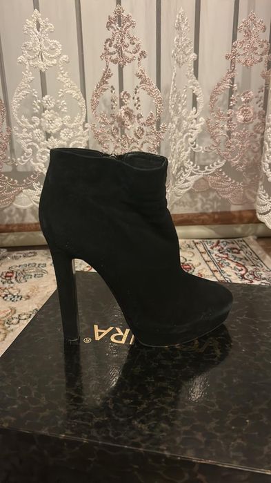 Продам четкие каблуки/туфли