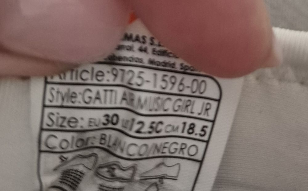 Adidasi pentru fetite
