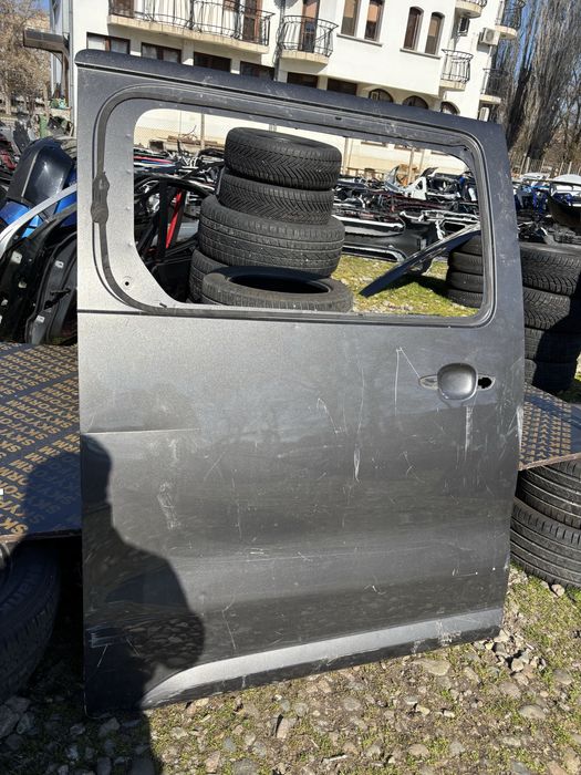 Врата Opel Vivaro Peugeot Expert