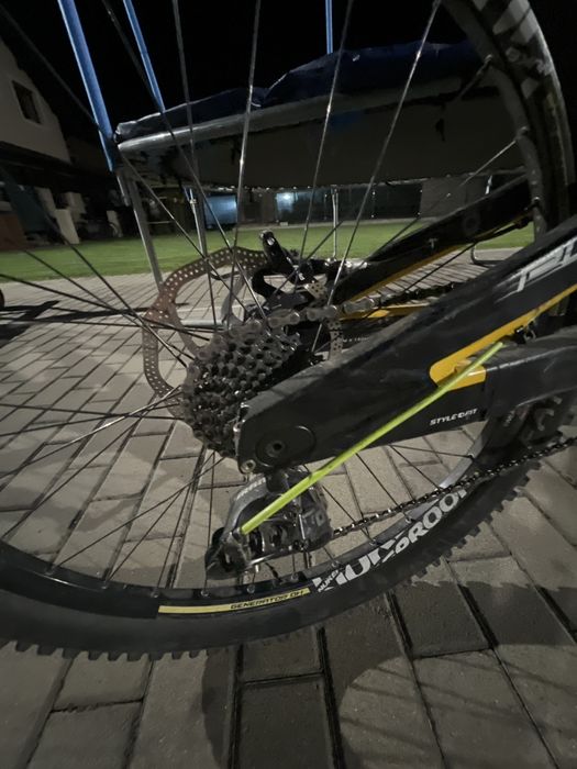 Nukeproof pulse downhill