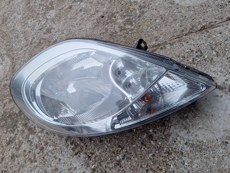 Vand Far Dreapta Trafic sau Vivaro Primastar