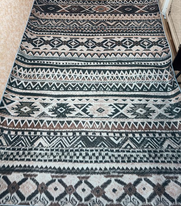 Палас с красивыми узорами