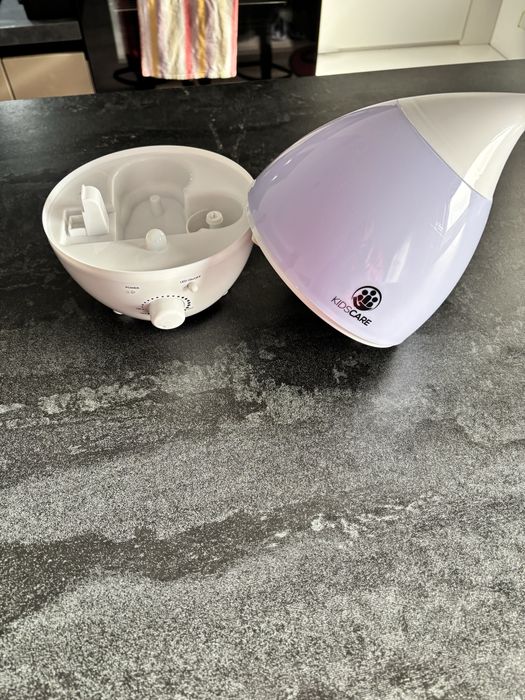 Umidificator de aer cu ultrasunete si aromaterapi