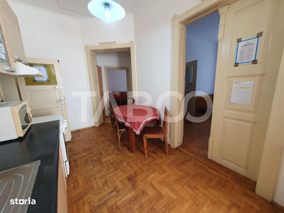 Casa de inchiriat zona Centrala 6 camere se inchiriaza si la muncitori