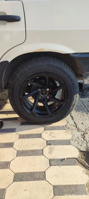 Продам диски R14 с резиной новые пробег 100 км