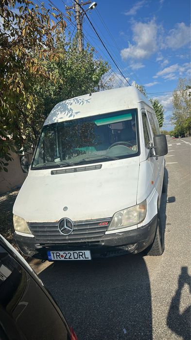 Mercedes-Benz 2002