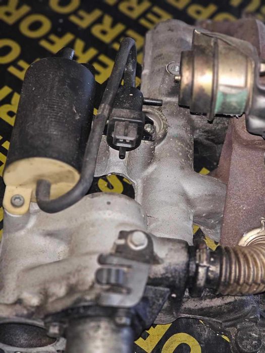 Turbina Renault Megane 1.9  Diesel 721181-1 cu galerie acuator senzor