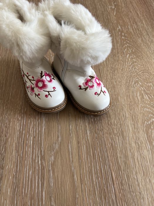 Сапожки на девочку