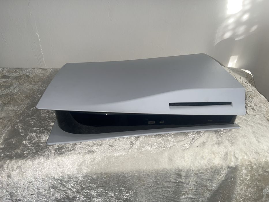 PlayStation 5 белая