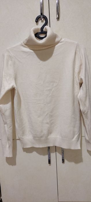 Vadalaska oq boyni bor