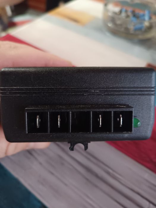 Convertor 24v-12v